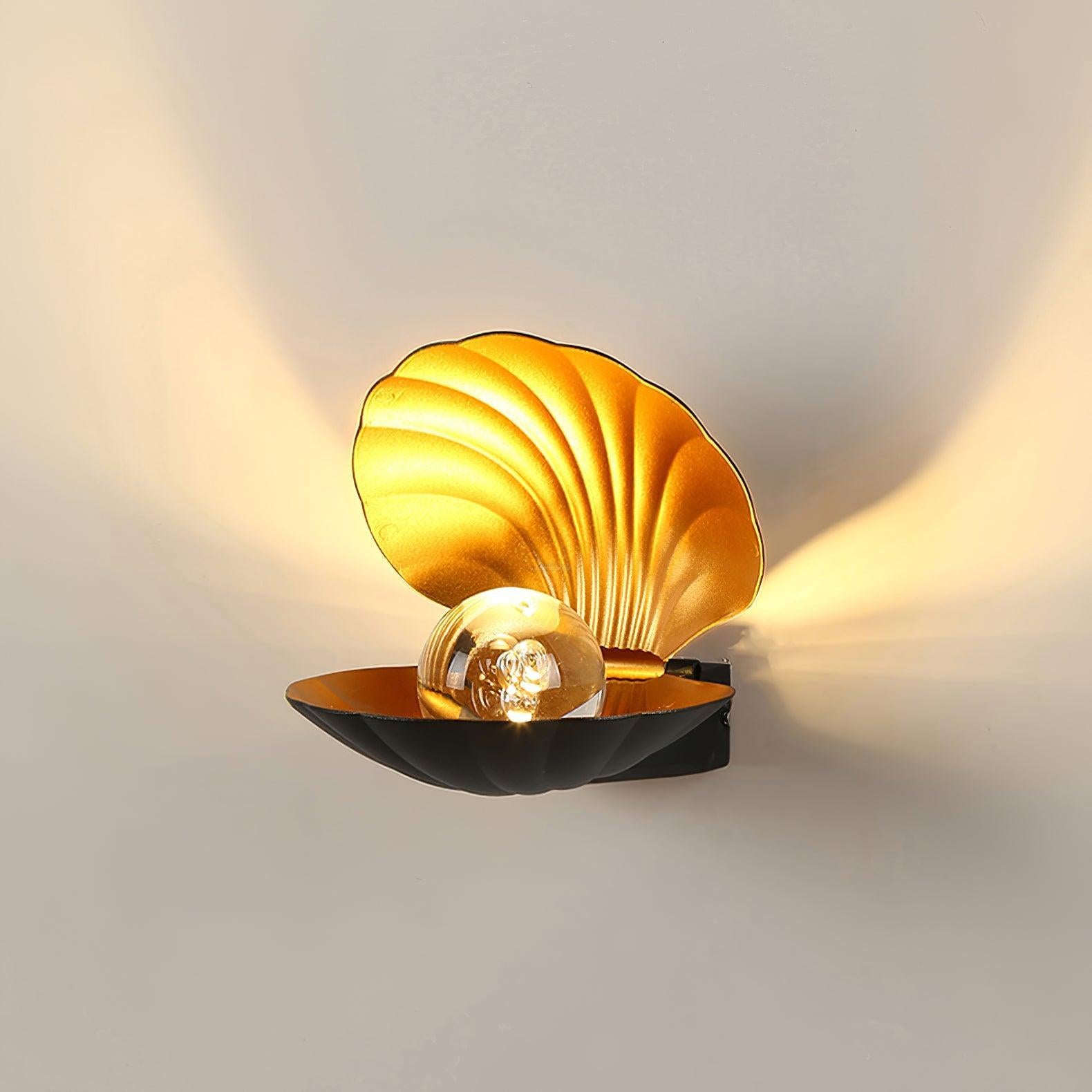 Pearl Clam Wall Sconce