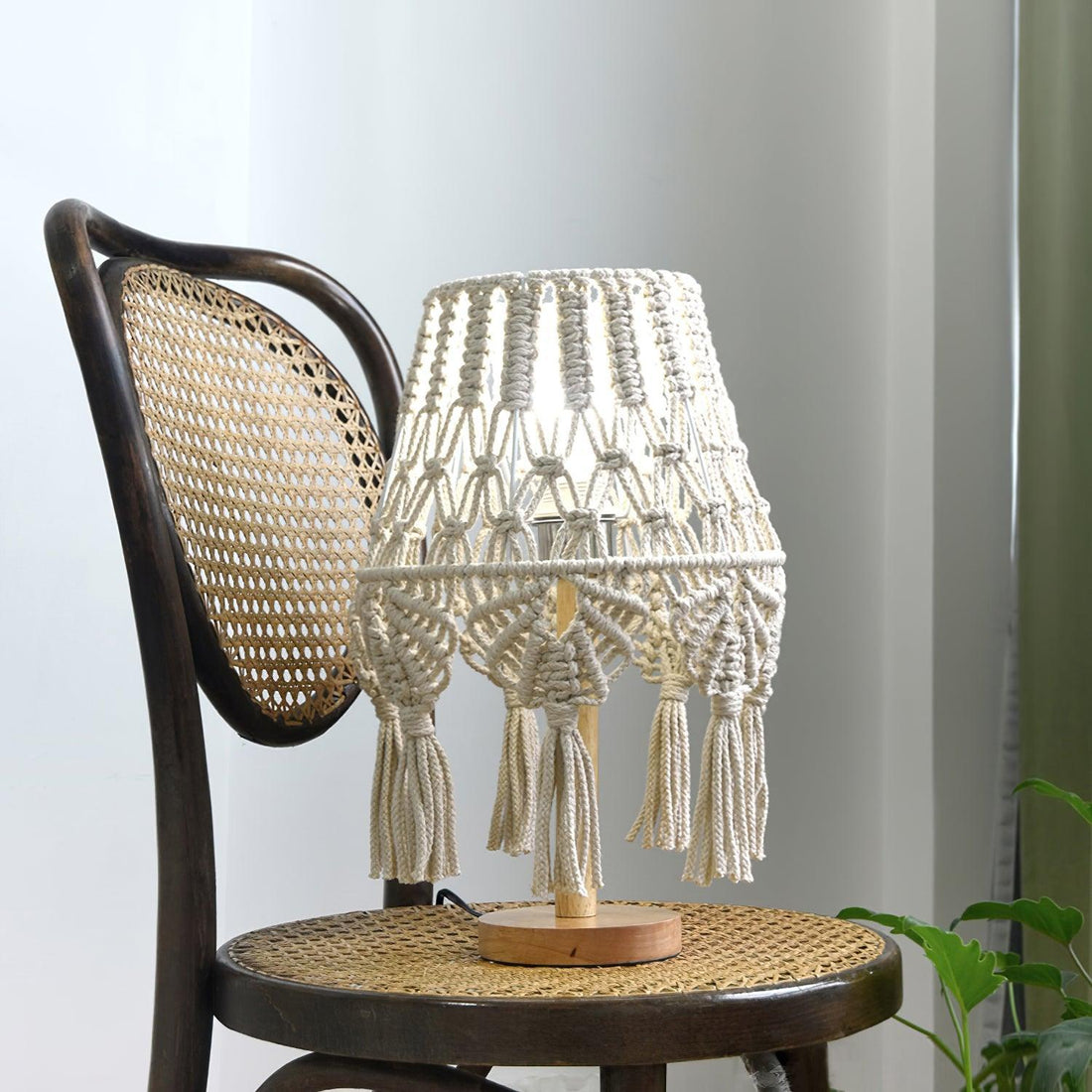 Lampada da tavolo in macramè ∅ 11″