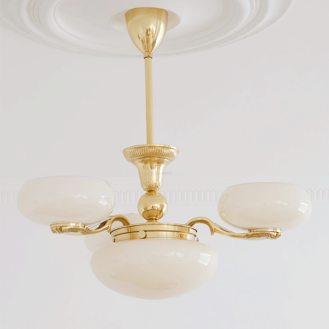 Lampadario a sfera Radiance in ottone con 3+1/5+1 teste