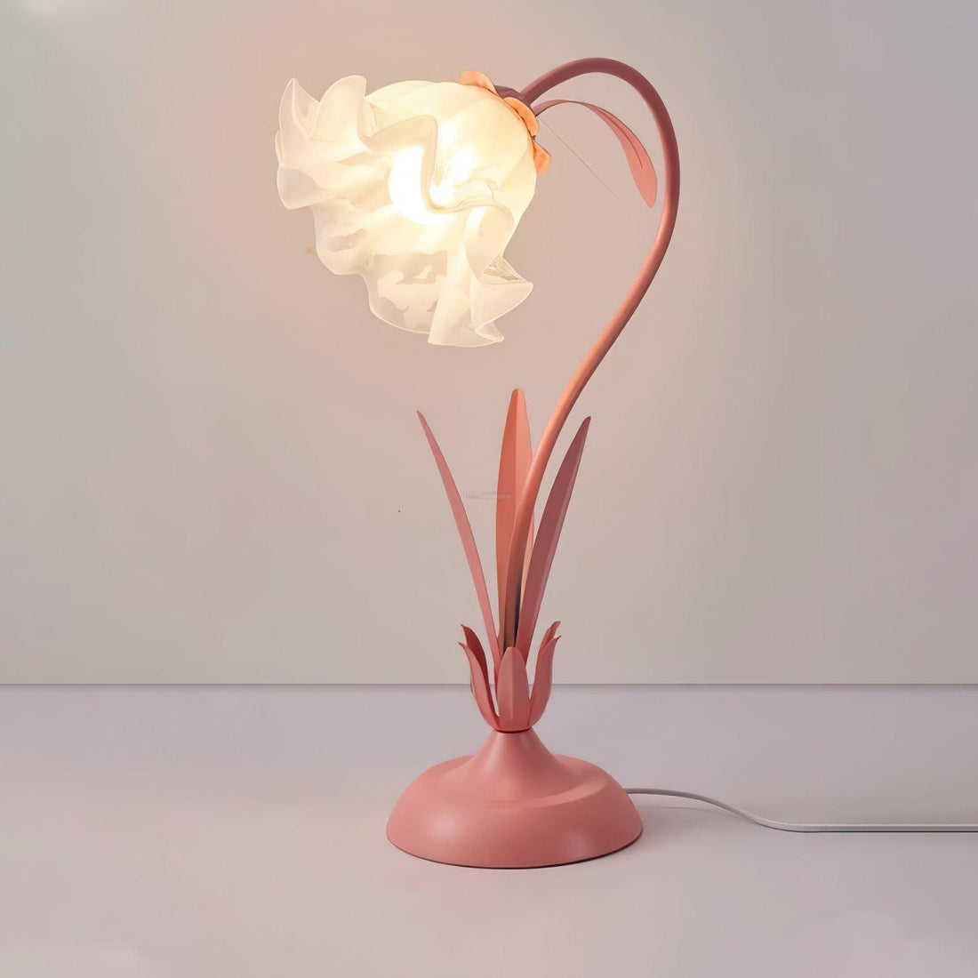 Lily of the Valley Table Lamp ∅ 11.8″