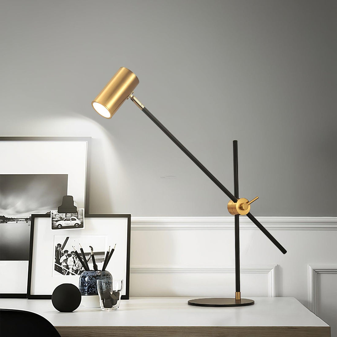 Lektor Table Lamp  ∅ 23.6″