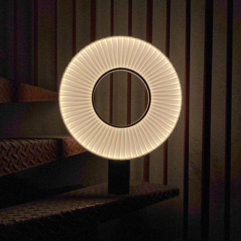 Iris Tischlampe ∅ 15,7″