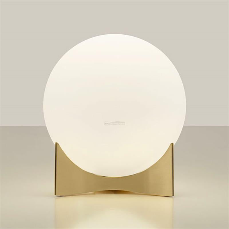 Oscar Table Lamp ∅ 9.8″