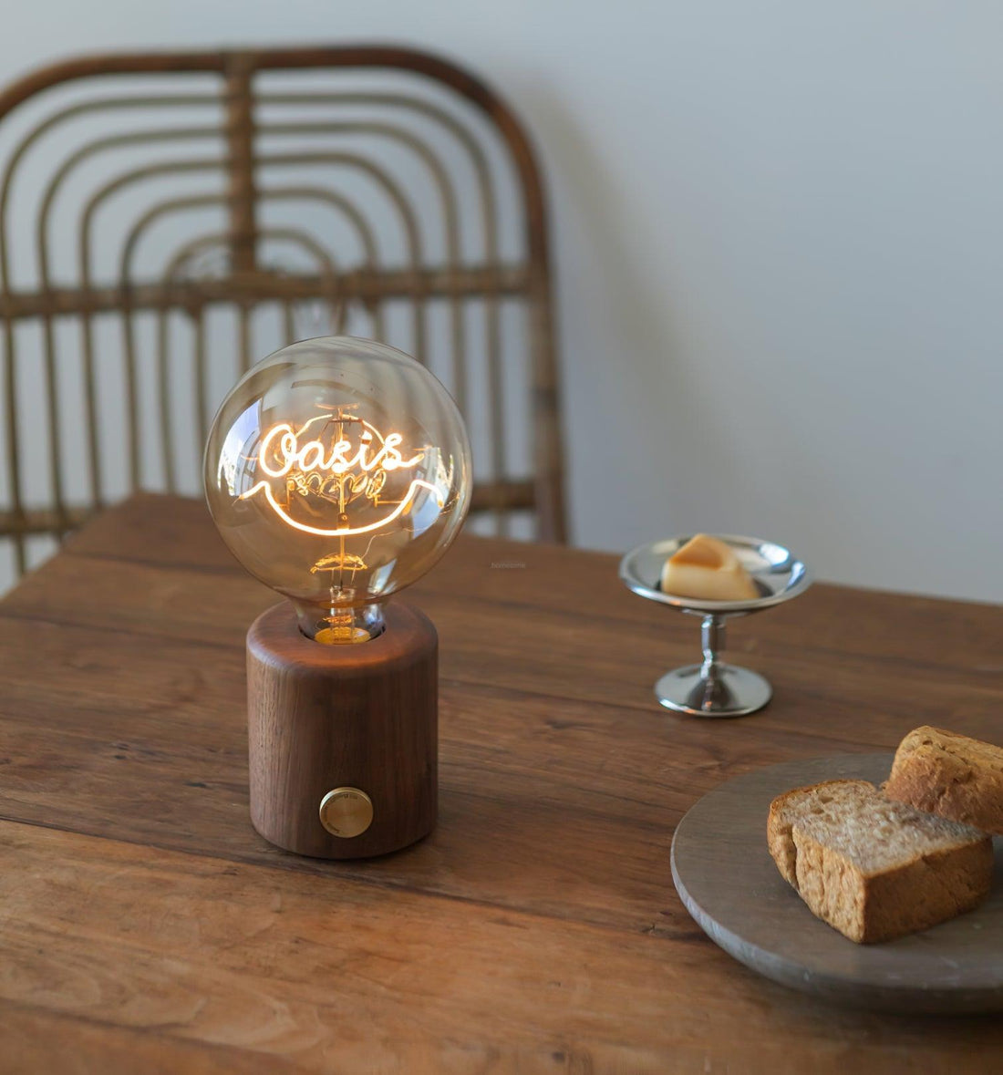 Kuitt Smiley Built-in Battery Table Lamp ∅ 4.9″