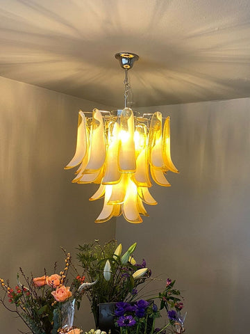 Murano Chandelier – 26 petals – Amber