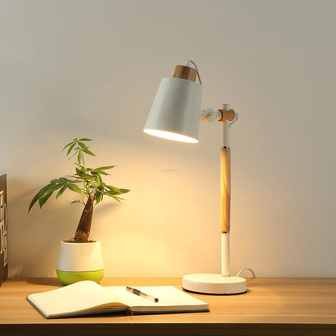 Scantling Table Lamp