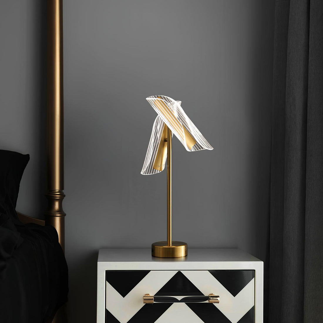 Flame Table Lamp  ∅ 6.6″